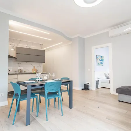 Апартаменти H11 Dreams Centro *