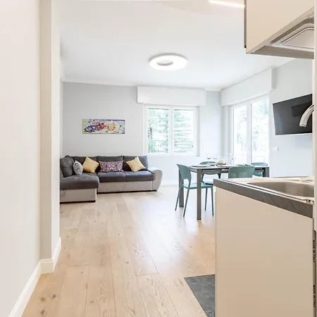 H11 Dreams Centro * サンレモ